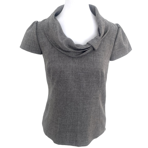 Classiques Entier Gray Shortsleeved Workwear Top - Picture 3 of 10